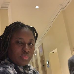 Meet your Posher, Shari